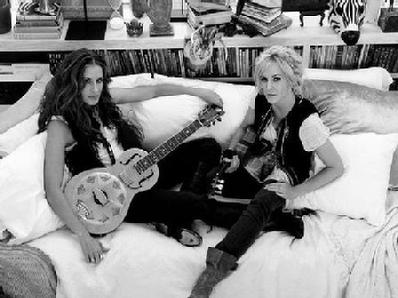 Emily Robison and Martie Maguire "The Dixie Chicks"