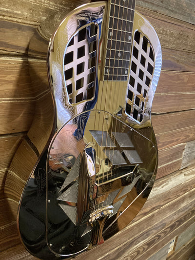 Tricone Classic | Polished Nickel Engraved