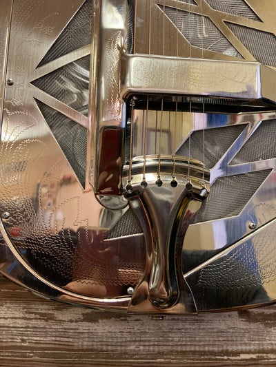 Tricone Classic | Brushed Nickel ENGRAVED