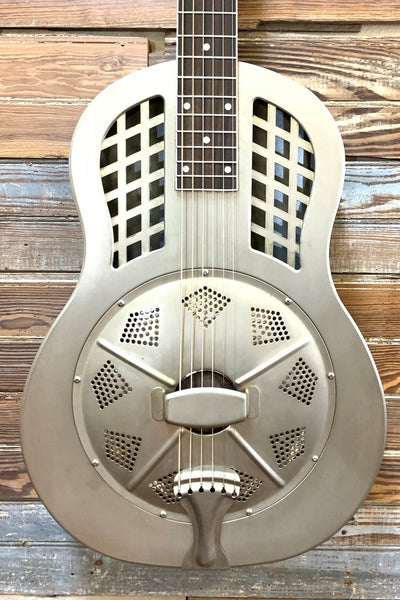 Delta Rocket | Antique Steel