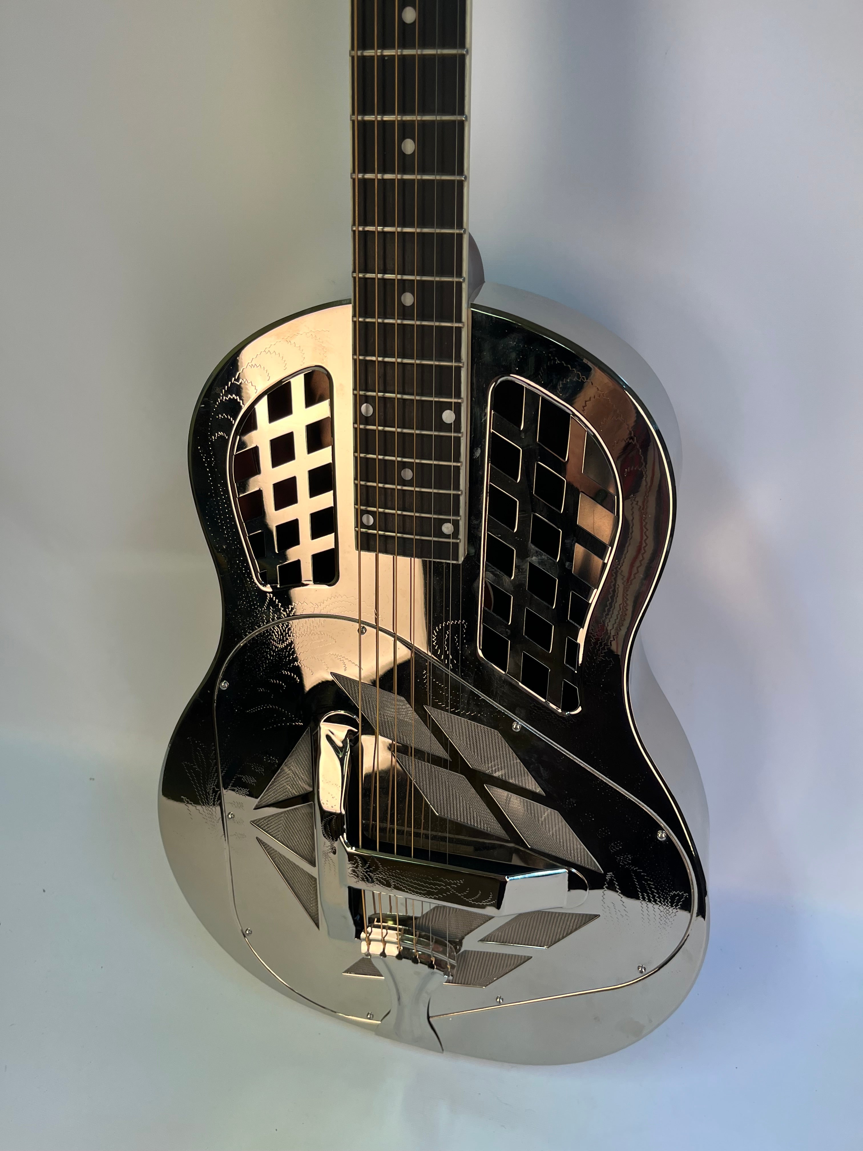 Tricone Classic | Polished Nickel Engraved
