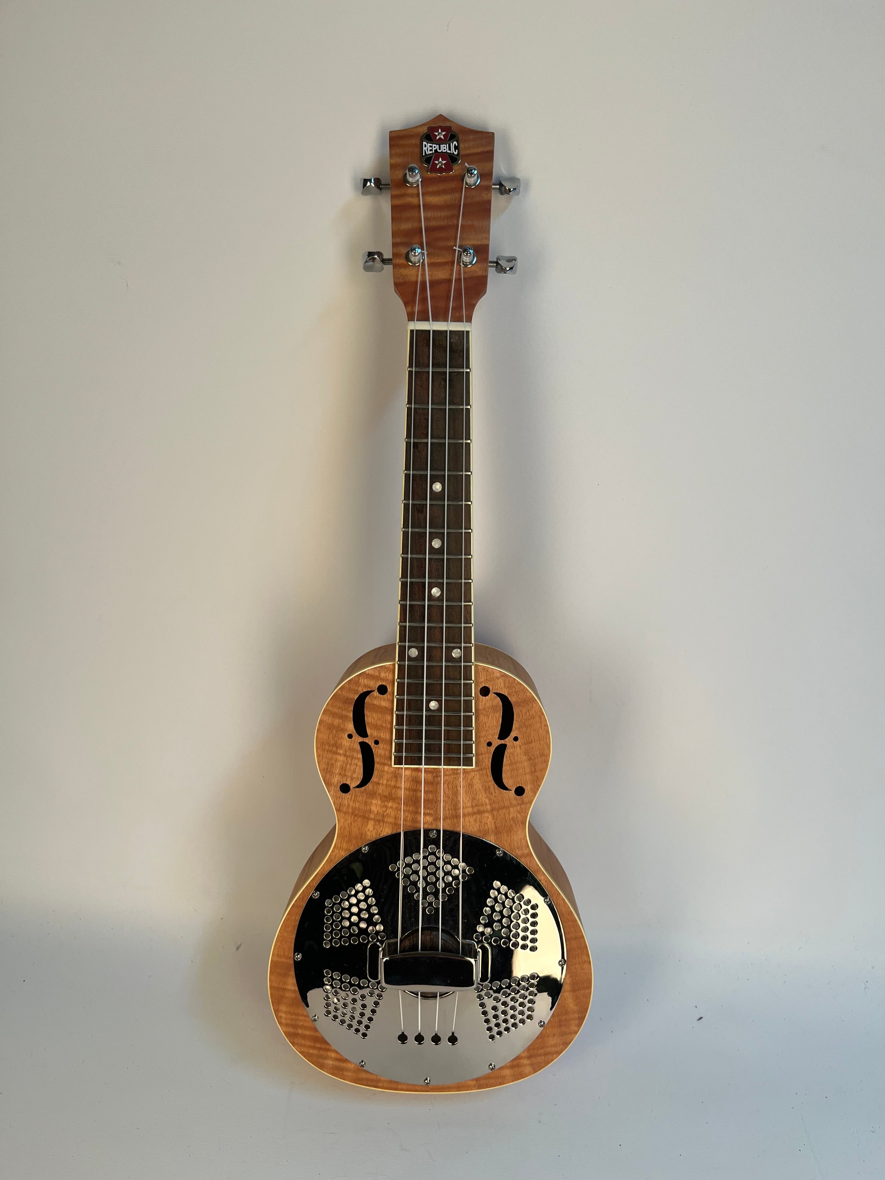 Woody Concert Ukulele | Tiger Skin Maple - Republic Guitars
