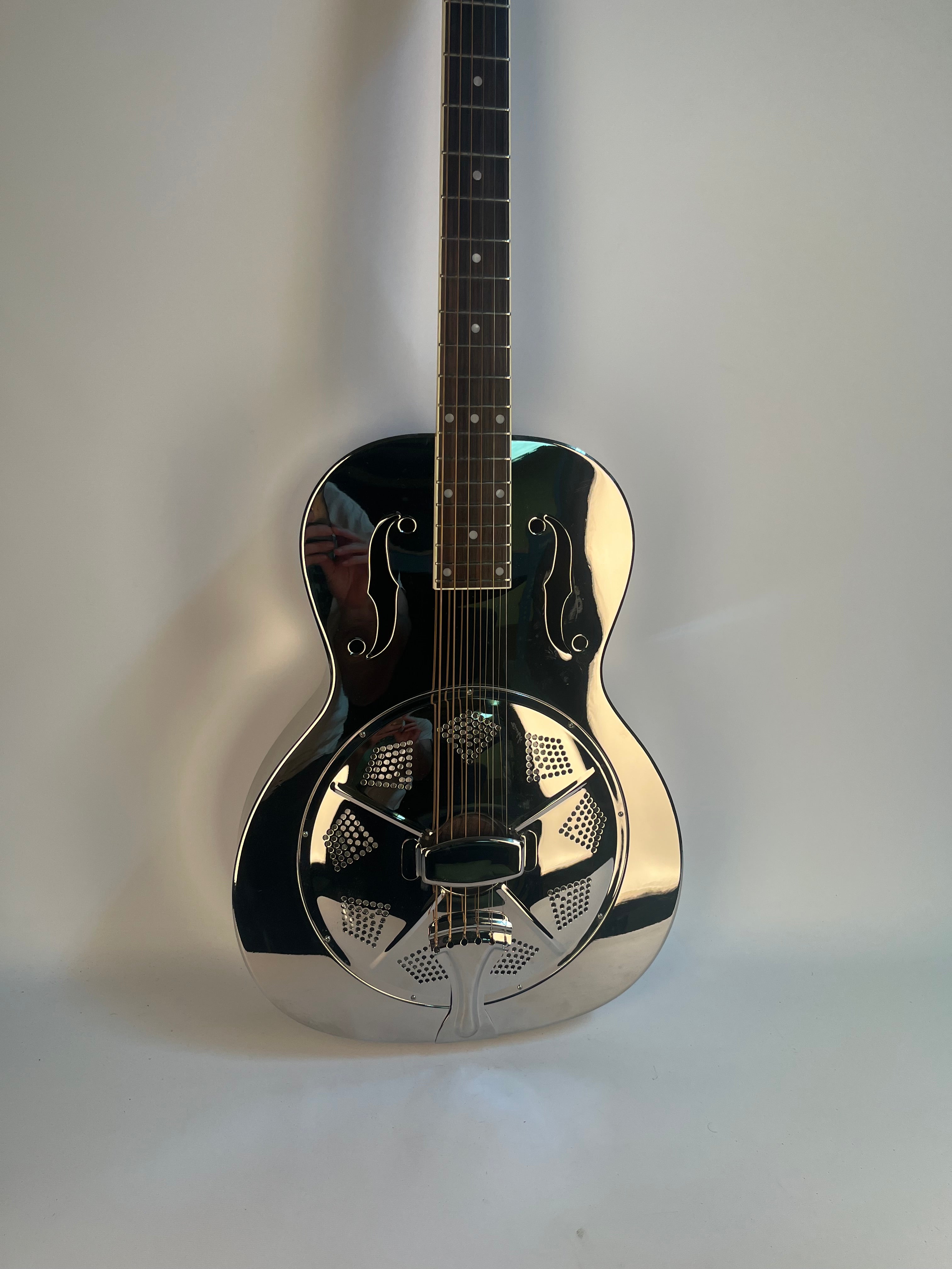 Resolian Hellhound | Polished Nickel