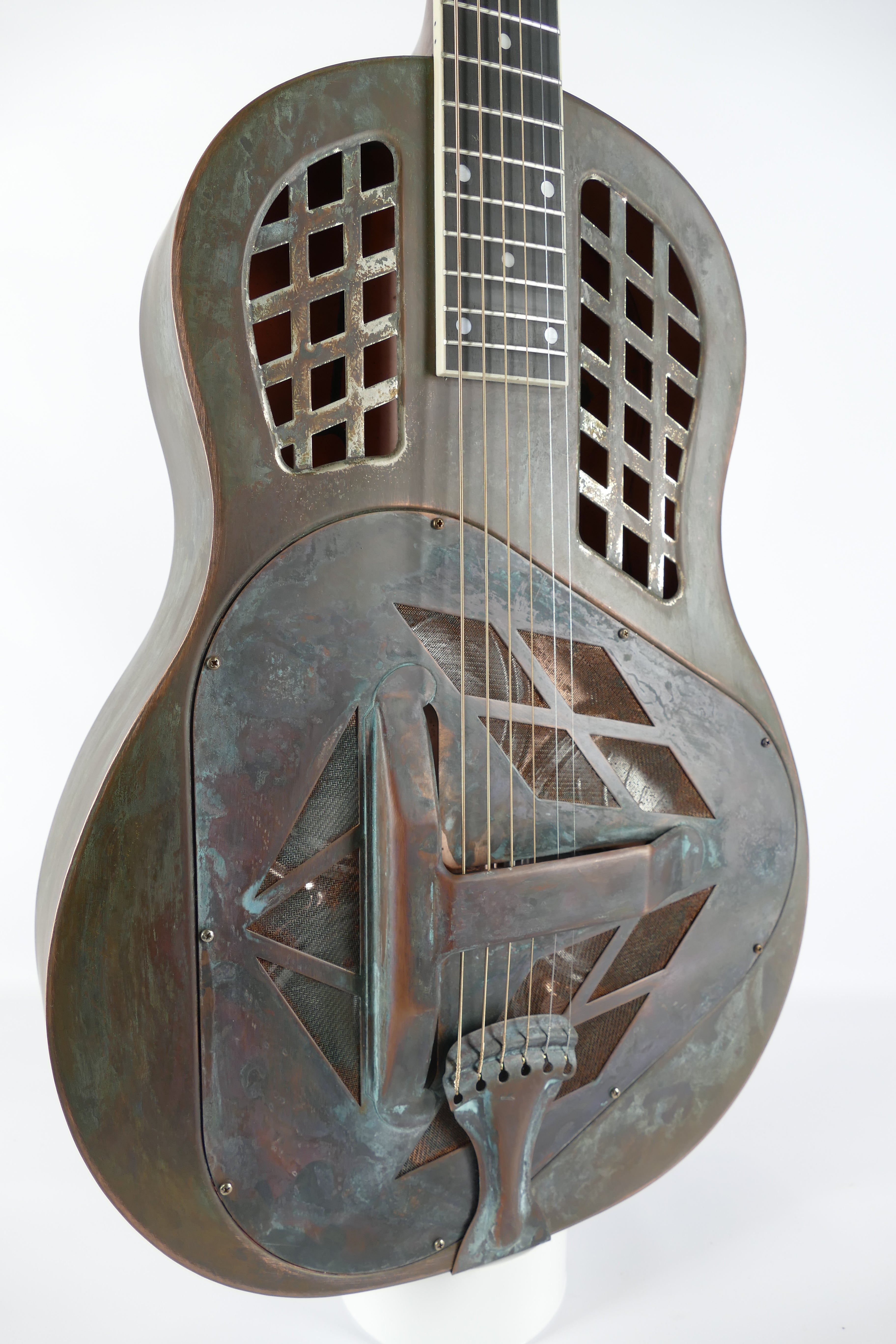 Republic Guitars トライコーン Tricone リゾネーター