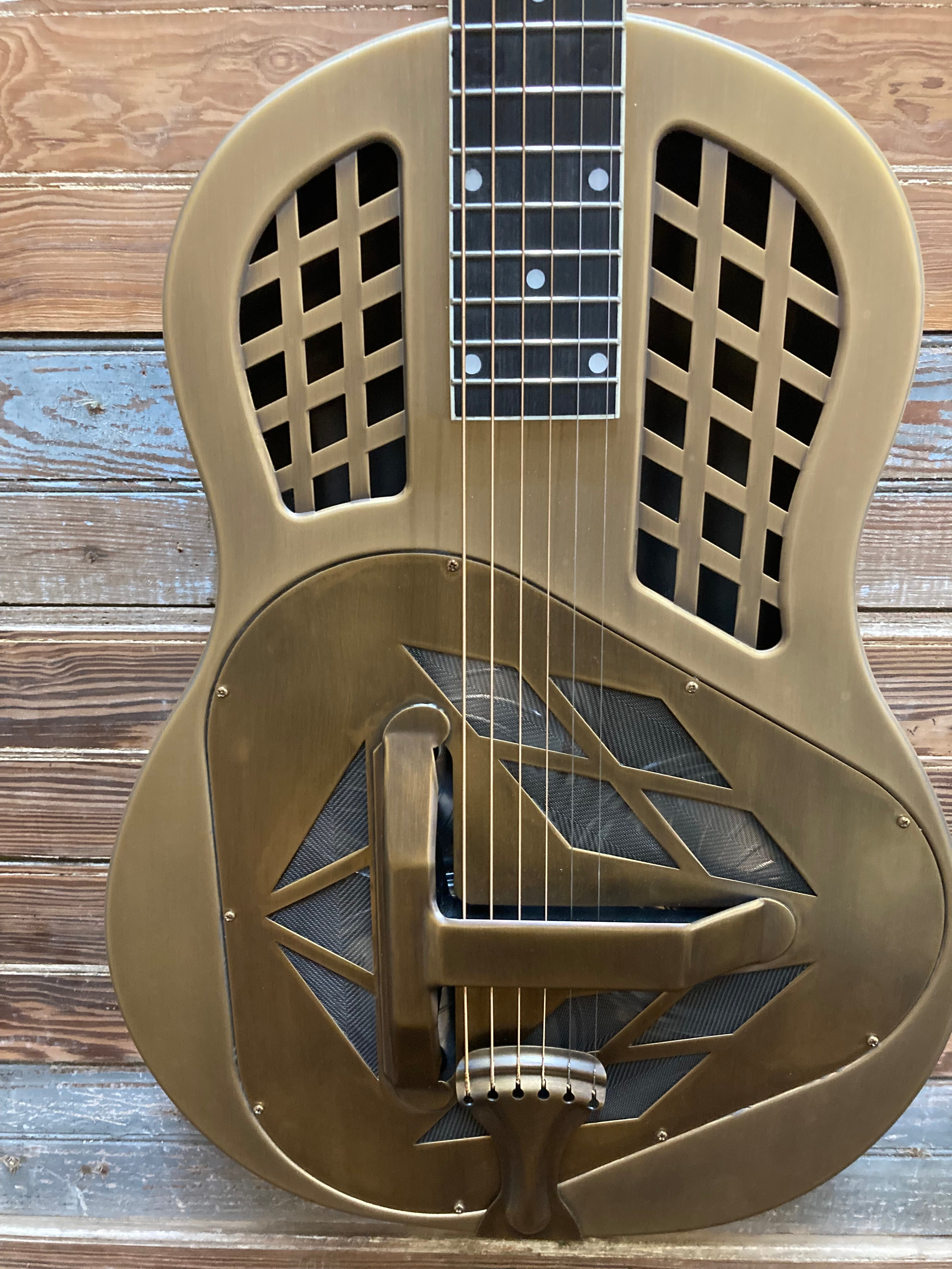 Tricone Classic | Antique Bronze