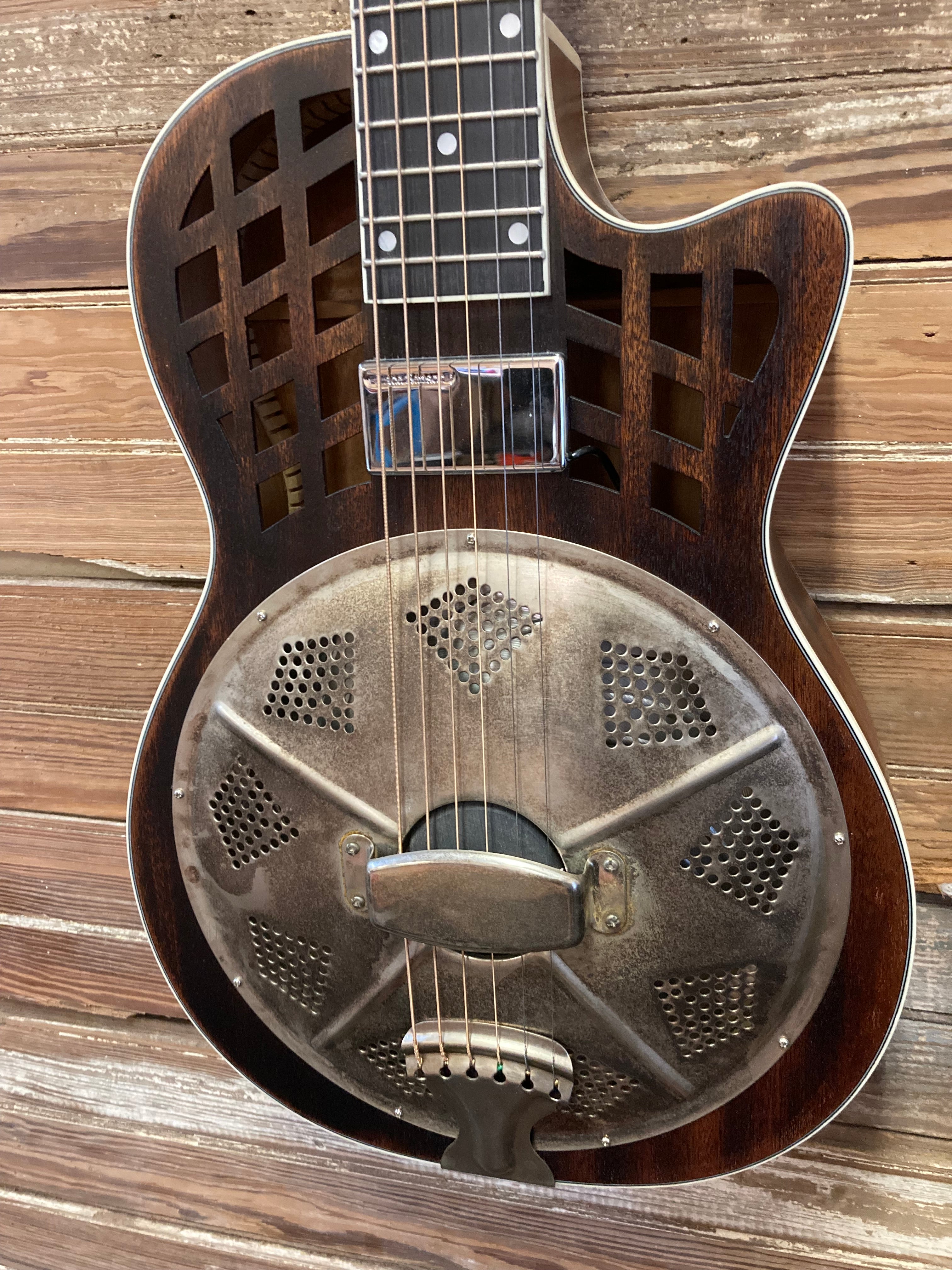 Highway 61 | Woody Distressed with Lace Pickup