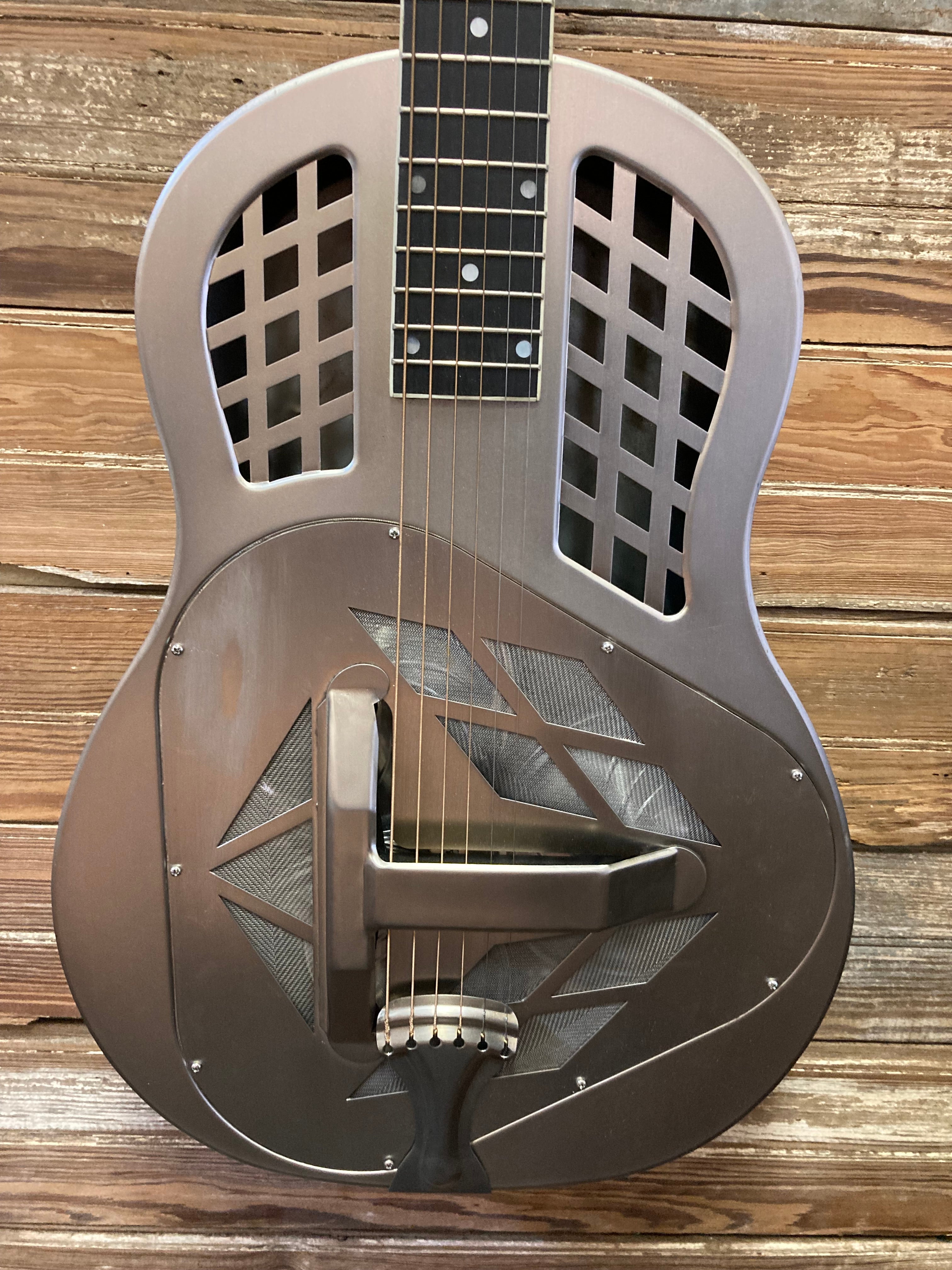 Tricone Classic | Antique Steel